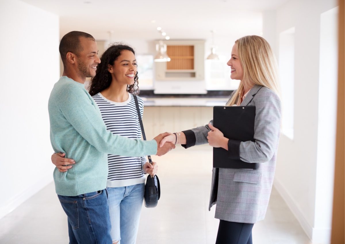 Come and discuss property management with a member of the Saltwater Escapes team.