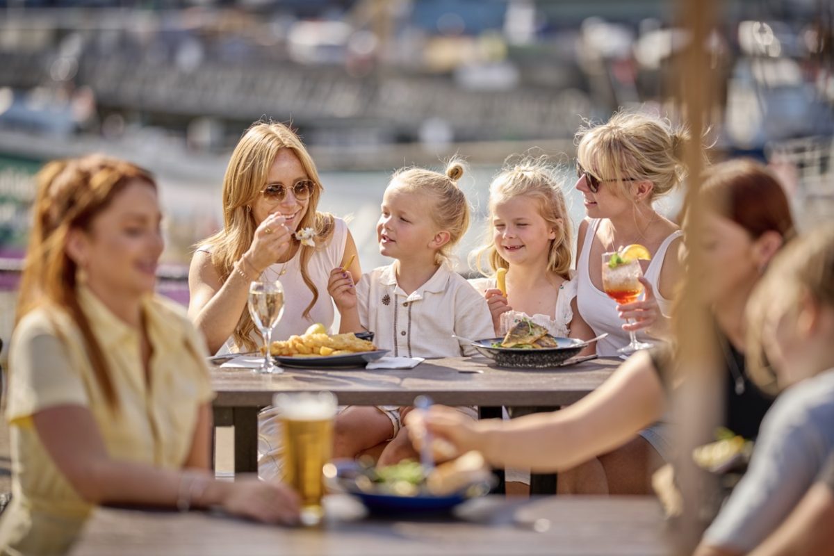 Waterfront restaurant serving Sunday roast with sea views